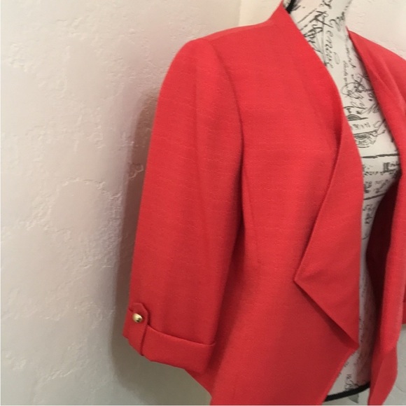 NWT PRESTON & YORK Women’s Coral Blazer Size 16
Beautiful Blazer - Picture 11 of 16